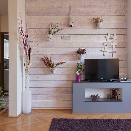 Violet Apartment Скоп'є Екстер'єр фото
